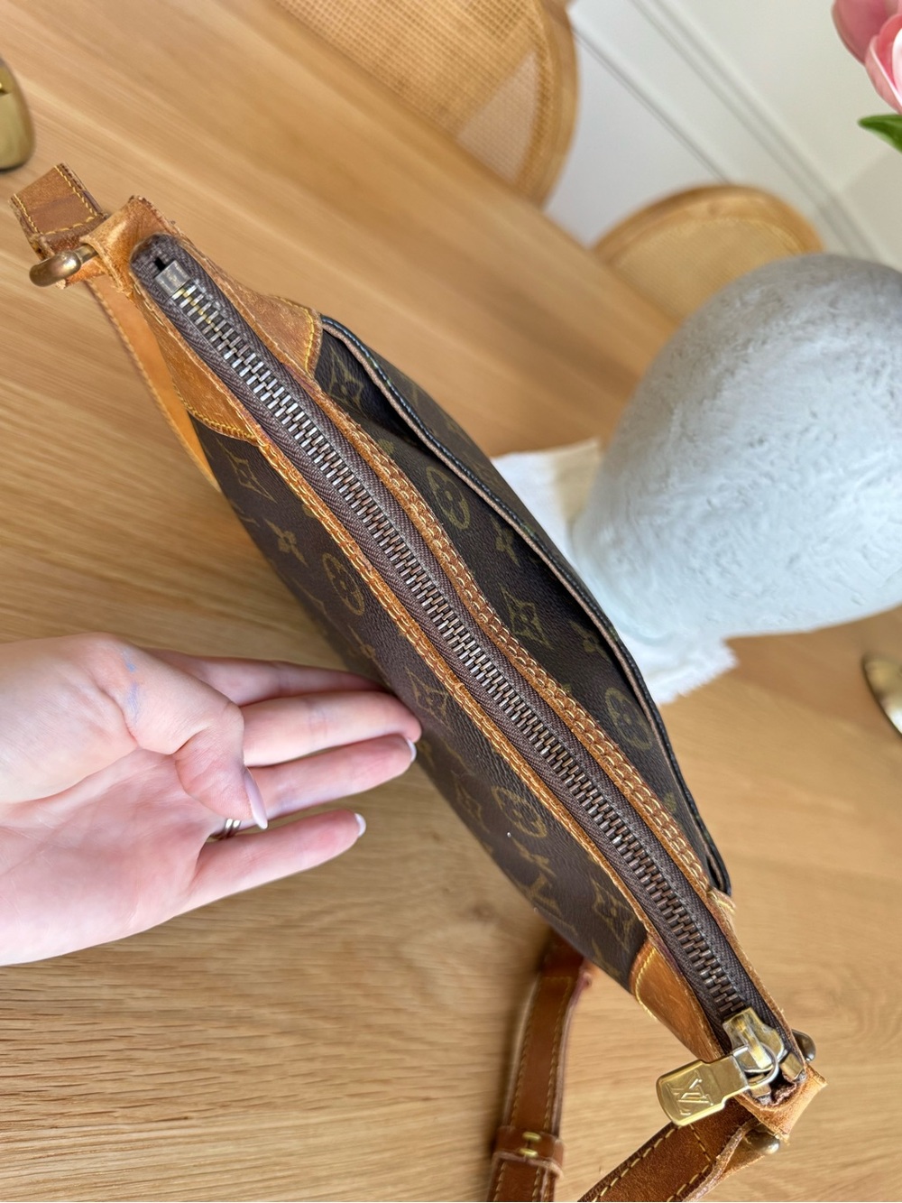 ✅AUTHENTIC✅LOUIS VUITTON ODEON MM BAG - Picture 5 of 11